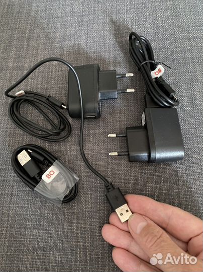 Зарядные устрой USBкаб,USB микро USB,на айфон 4,4S