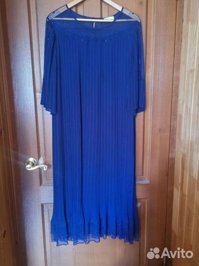 Вечернее платье 48 размер почти как новое