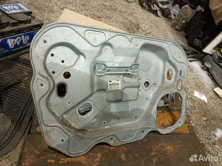 Стеклоподьемник передний левый Форд Фокус2