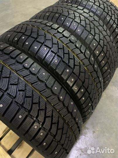 Viatti Brina Nordico V-522 215/55 R17