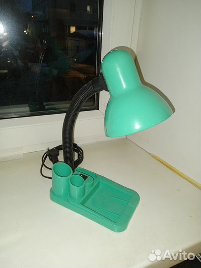 Настольный светильник