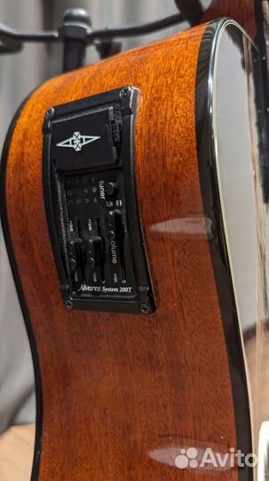 Электроакустическая гитара Alvarez