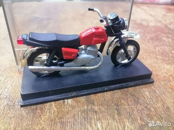 Модель Иж Юпитер 5 СССР в родном футляре