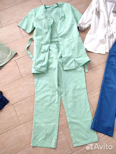 Медицинский костюм,кофта,штаны,медицинские маски