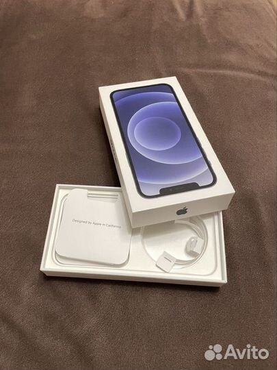 iPhone 12, 64 ГБ