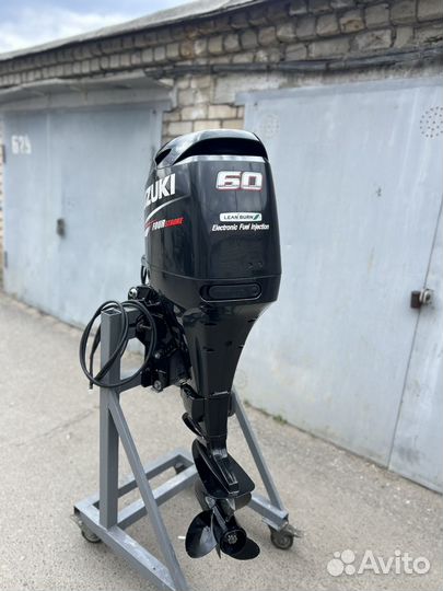 Подвесной лодочный мотор suzuki DF 60 ATL