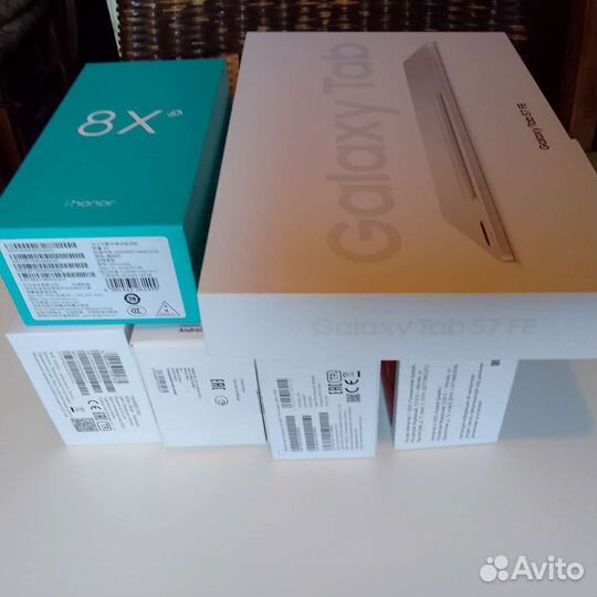 Коробка от телефонов, планшета Samsung Tab S7