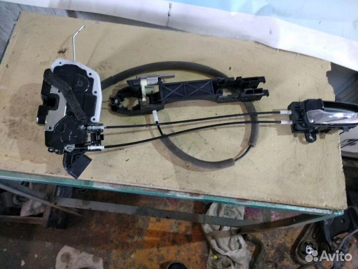 Замок двери Ниссан Альмера G15