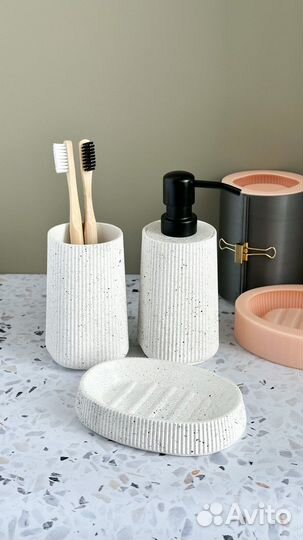 Набор силиконовых форм «Дозатор и мыльница»