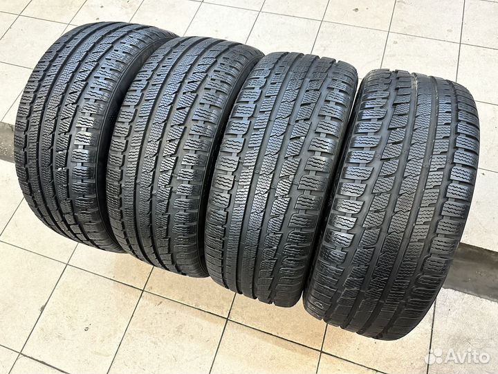 Kumho I'Zen KW27 225/45 R18