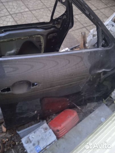 Двери правые nissan juke