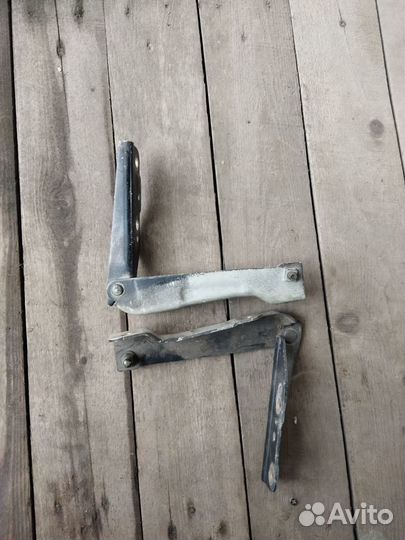 Петли капота SsangYong Rexton I