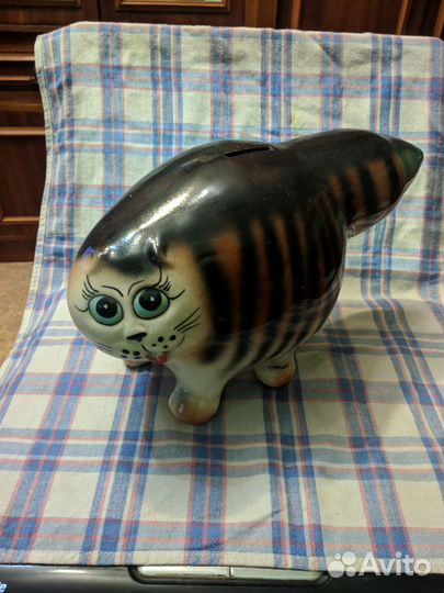 Статуэтка кошка