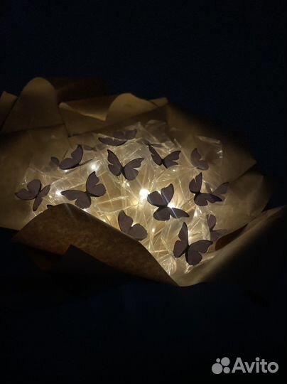 Букет из бабочек светящийся с гирляндой