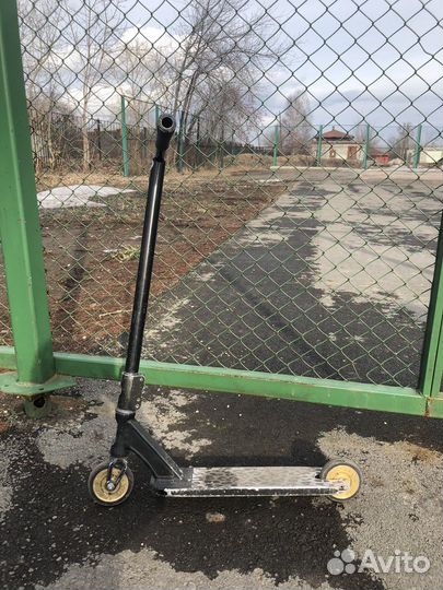 Кастомный трюковой самокат