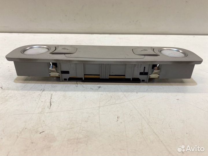 Плафон подсветки салона задний Audi A6 C6 2.0 2008