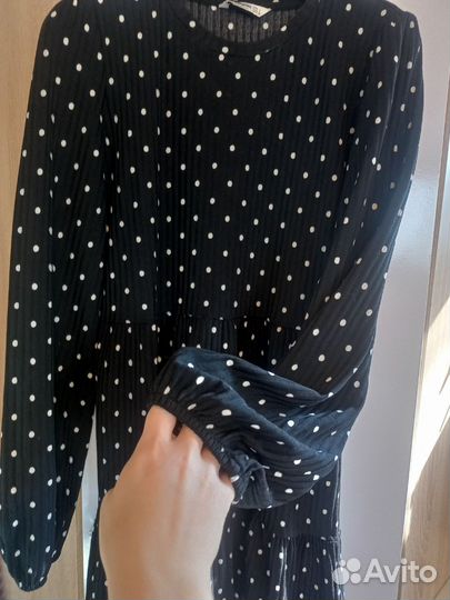 Платье Stradivarius 48