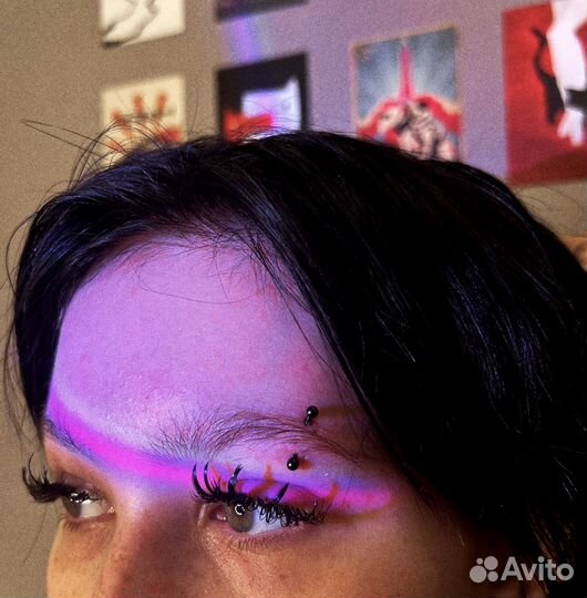 Пирсинг в студии у метро