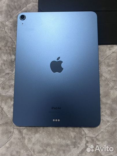 Apple iPad air 2022 10.9 wifi 64Gb +клавиатура