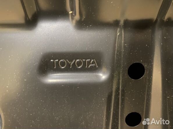 Капот Toyota RAV4 XA30 рестайлинг