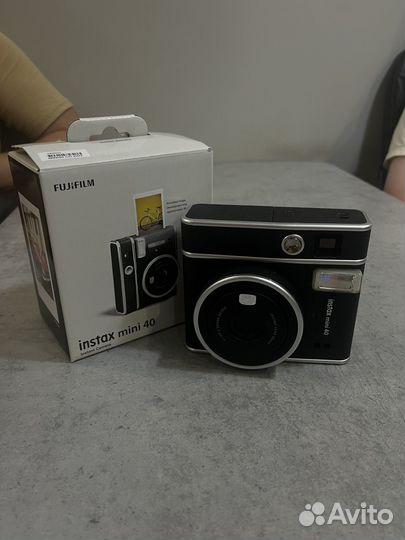 Плёночный фотоаппарат instax mini 40