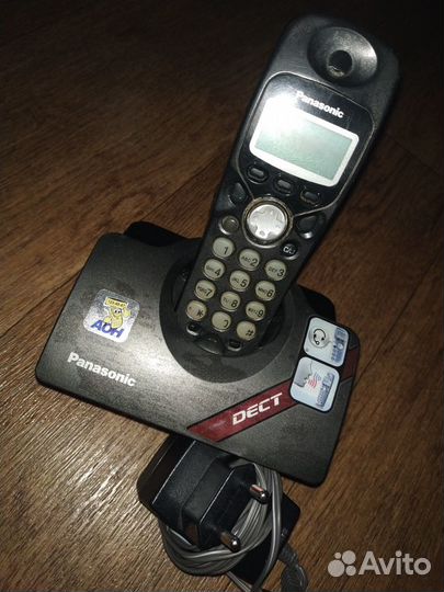 Кнопочный телефон samsung