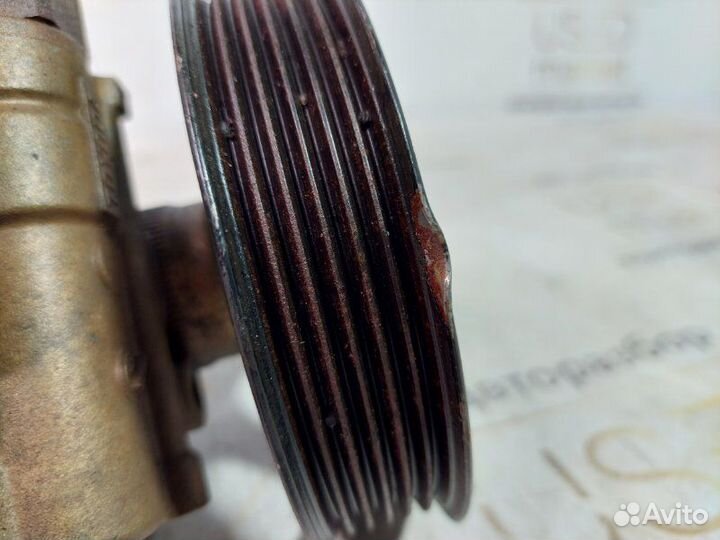 Насос гидроусилителя (гур) Toyota Avensis T250 1.8