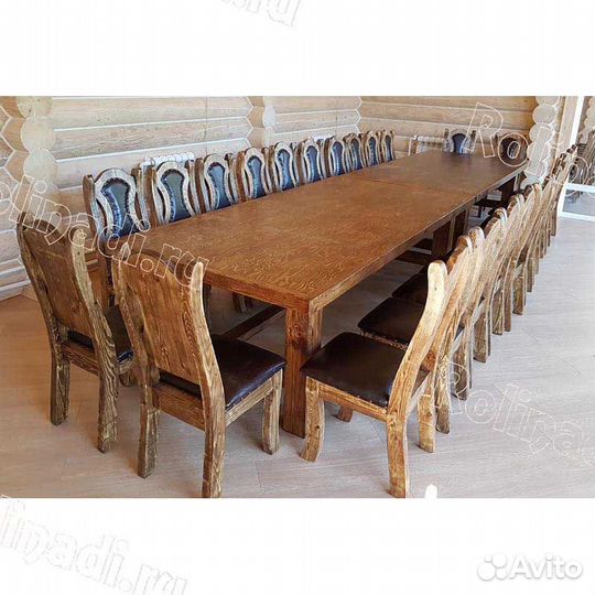 Стол из дерева