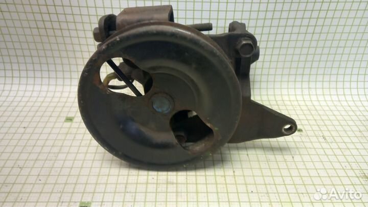 Насос гидроусилителя Mitsubishi Pajero Montero