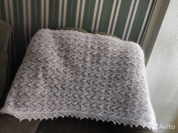 Палантин пуховый