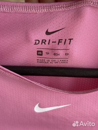 Футболка Nike, размер XS