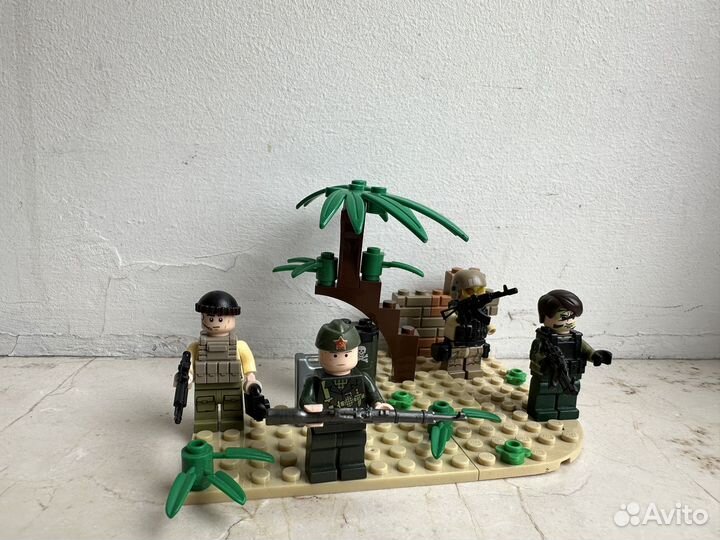 Lego человечки военные