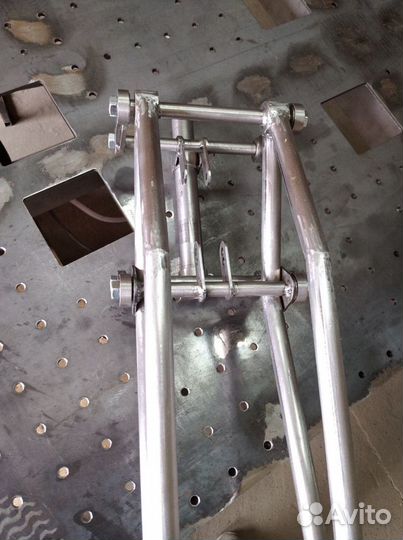 Вилка параллелограммная гирдер Girder изготовление