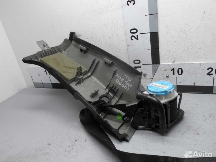 Ремень безопасности Mercedes C-klasse W204