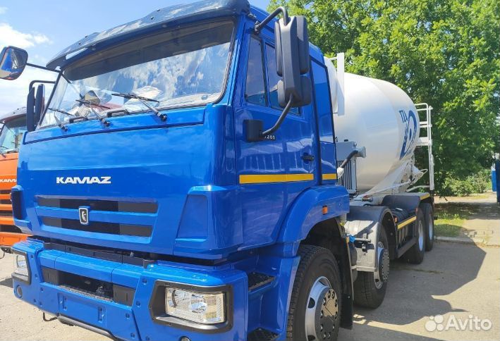 Водитель грузового автомобиля категории С (миксер)