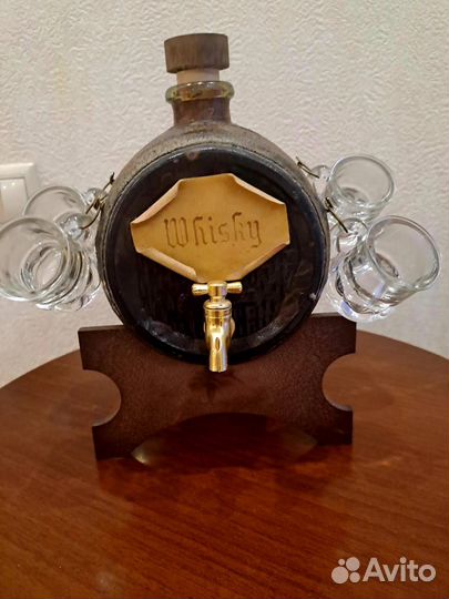 Бочка винтажная 2 литра, 6 стеклянных кружек