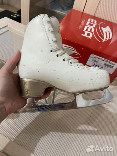 Фигурные коньки edea overture 200