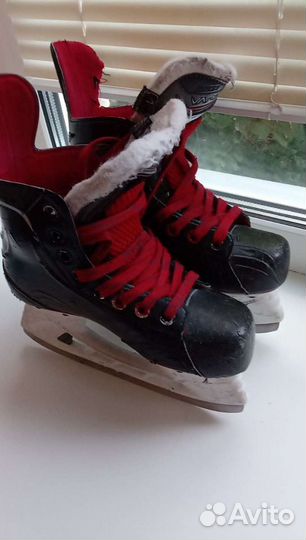 Хоккейные коньки bauer