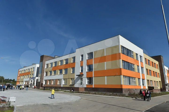 2-к. квартира, 50,2 м², 1/17 эт.