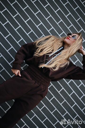 Костюм спортивный