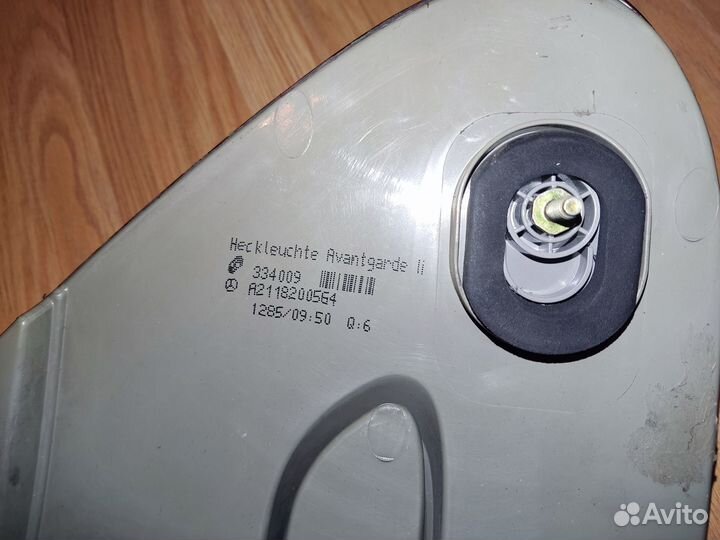 Фонарь задний левый Mercedes-Benz E-Class W211