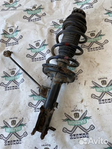 Стойка передняя левая Kia Rio III