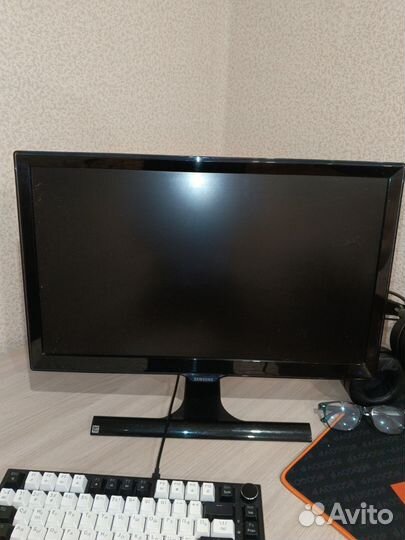 Монитор Samsung 22 дюйма ips. full hd
