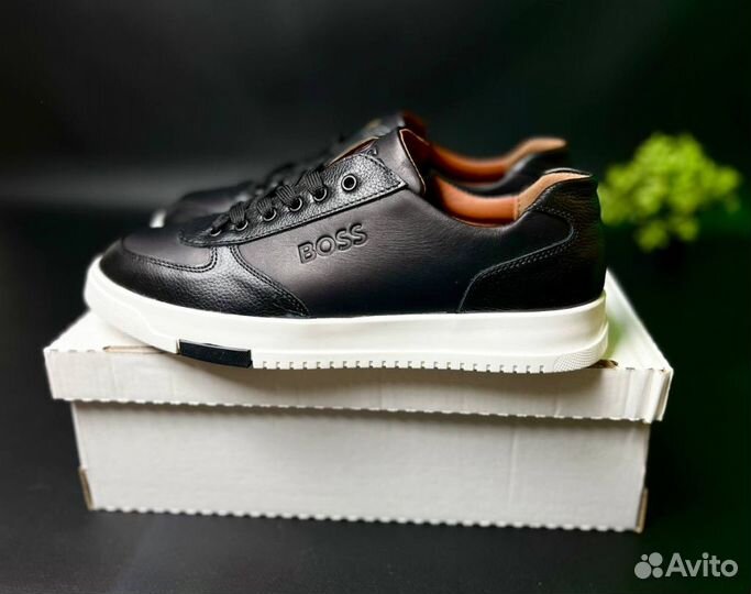 Кроссовки Boss долговечные