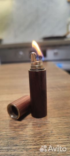 Бензиновая зажигалка