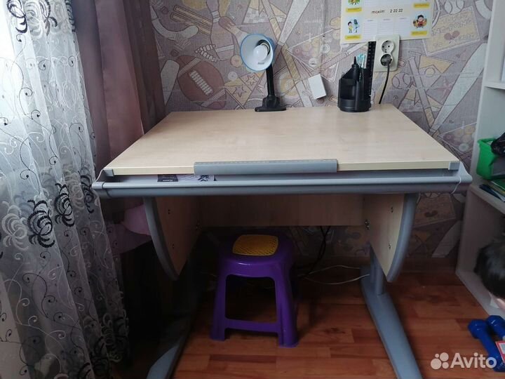 Письменный стол, парта