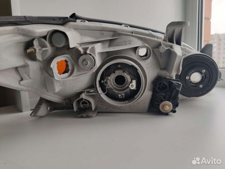 Передняя фара Camry v30