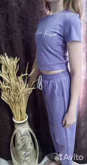 Костюм спортивный женский