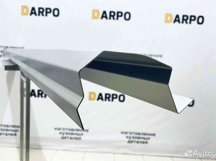 Пороги для Peugeot 308 2007-2014 (T7)