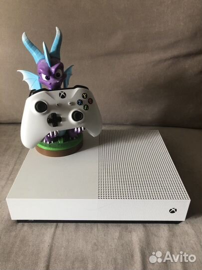 Игровая приставка xbox one s